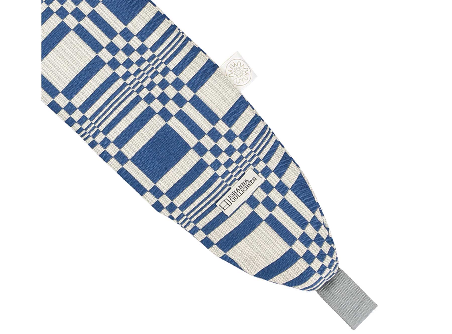 Yuyu hot water bottle 'Doris blue' - Image 2
