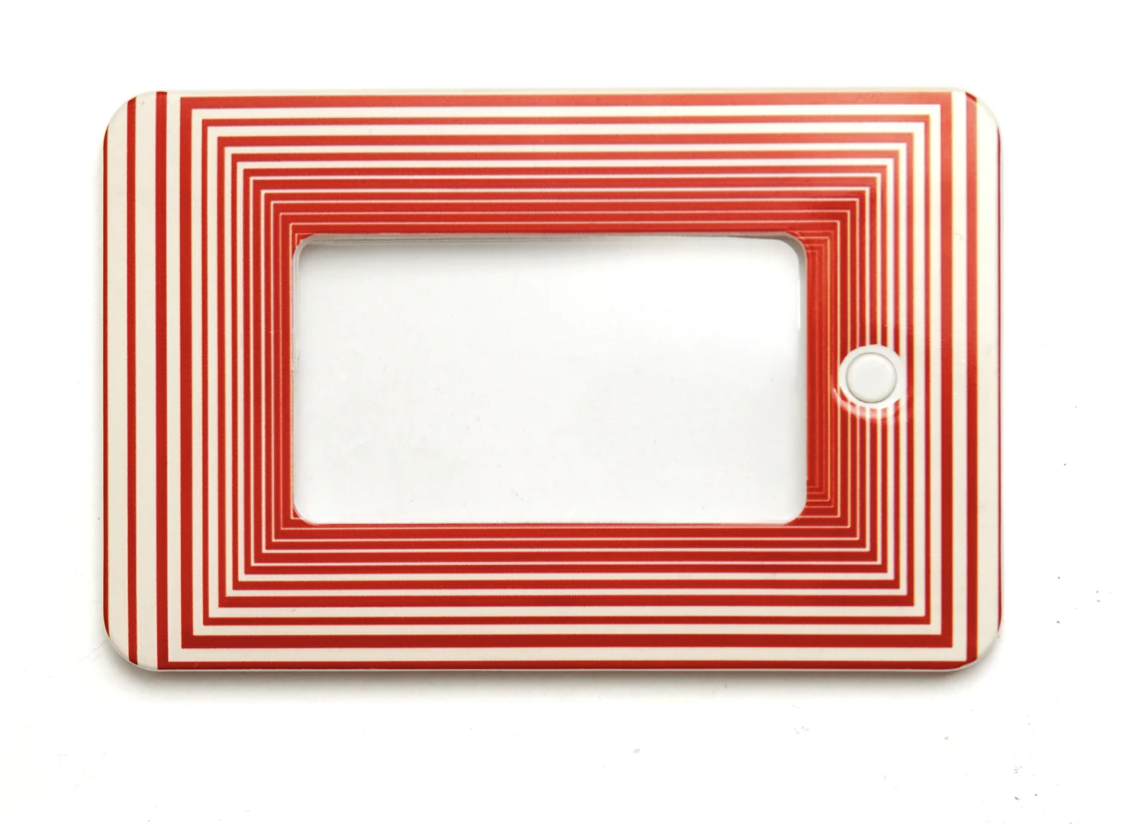 Hand held light up magnifier - Image 3