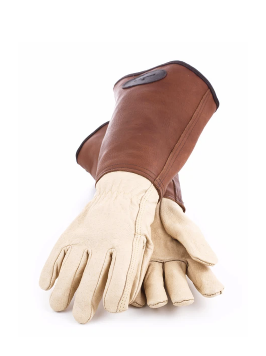 Leather bramble gauntlet