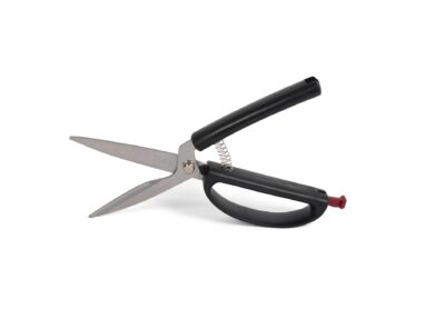 Self opening scissors