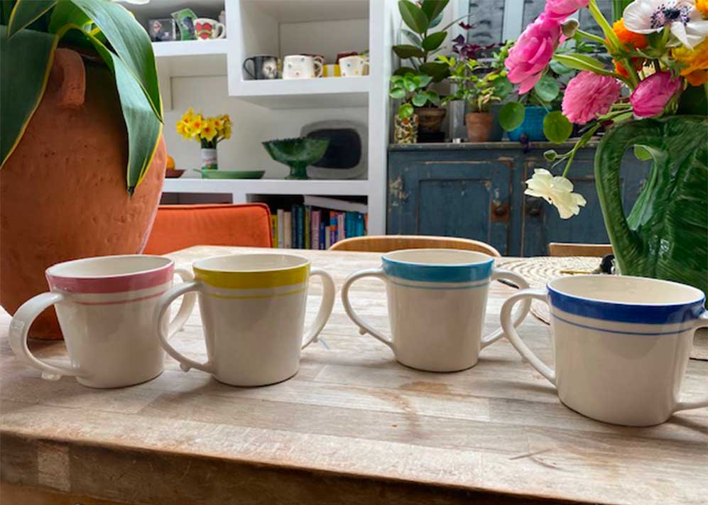 Hand thrown two handle mugs - Image 3